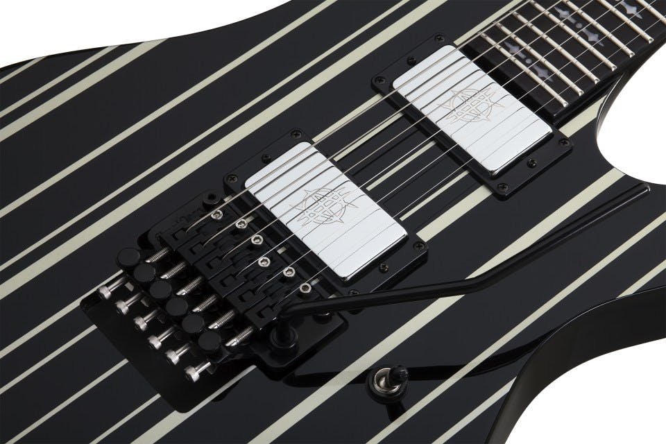 Schecter Synyster Gates Custom in Black/Silver w/ USA Pickups - 255988-1513246878412.jpg