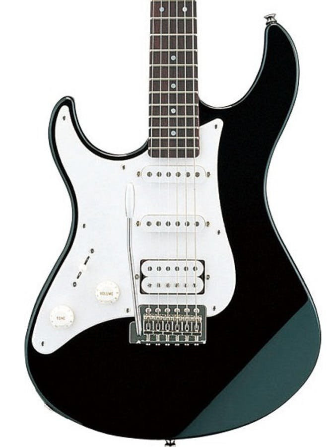 Yamaha Pacifica 112J Left Handed in Black Yamaha Pacifica 112J Left Handed in Black