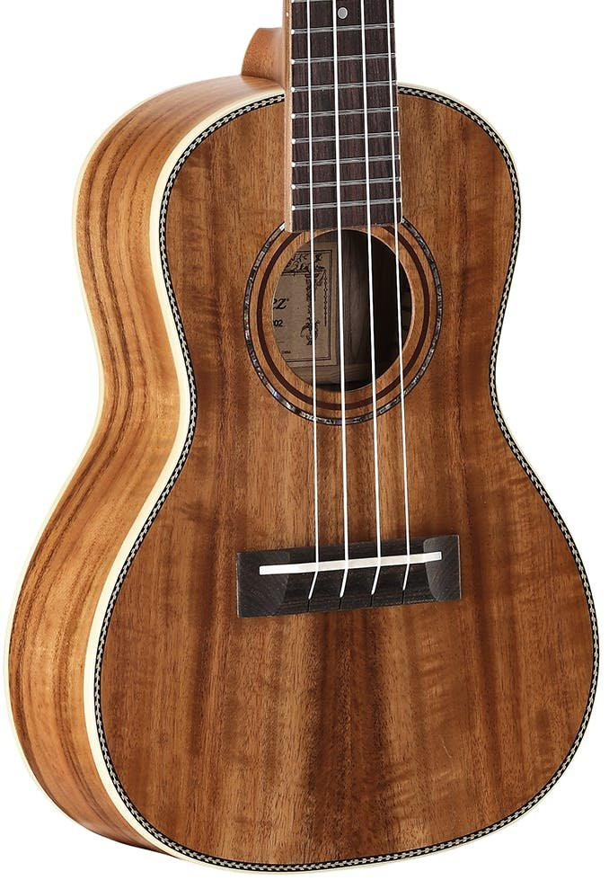 Alvarez Artist AU90C Concert Ukulele in Natural Alvarez Artist AU90C Concert Ukulele in Natural