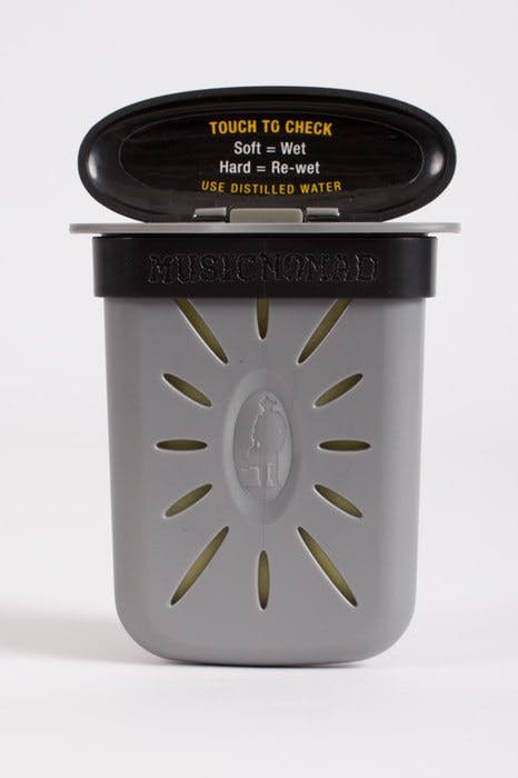 MusicNomad The Humitar Instrument Case Humidifier MusicNomad The Humitar Instrument Case Humidifier
