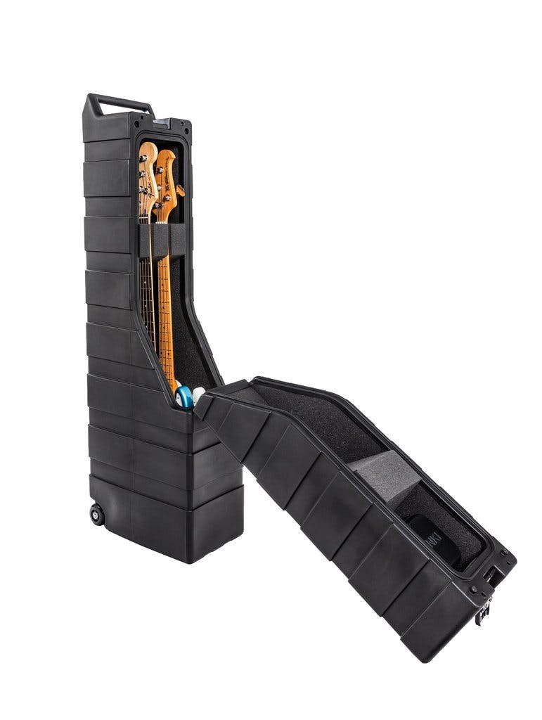 ENKI AMG-2 Electric Bass Case - Hard Case for 2 Bass Guitars - Aircraft Hold Approved ENKI AMG-2 Electric Bass Case - Hard Case for 2 Bass Guitars - Aircraft Hold Approved