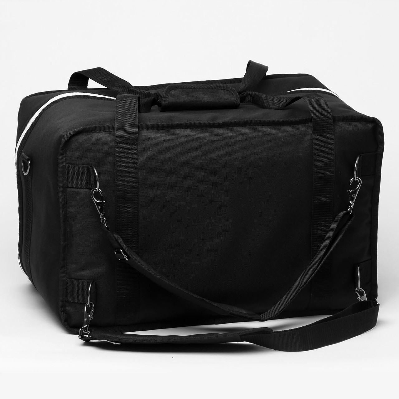 Sela Cajon Bag in Black Sela Cajon Bag in Black