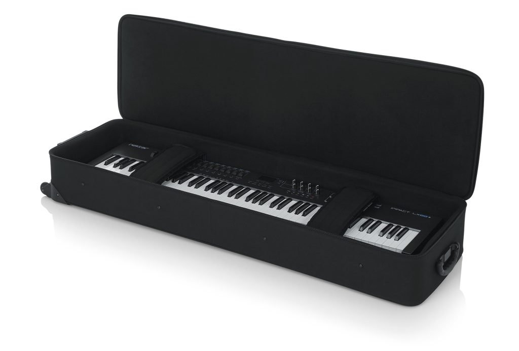 Gator Cases GK88 Slim Softcase with Wheels for 88 Note Keyboards Gator Cases GK88 Slim Softcase with Wheels for 88 Note Keyboards