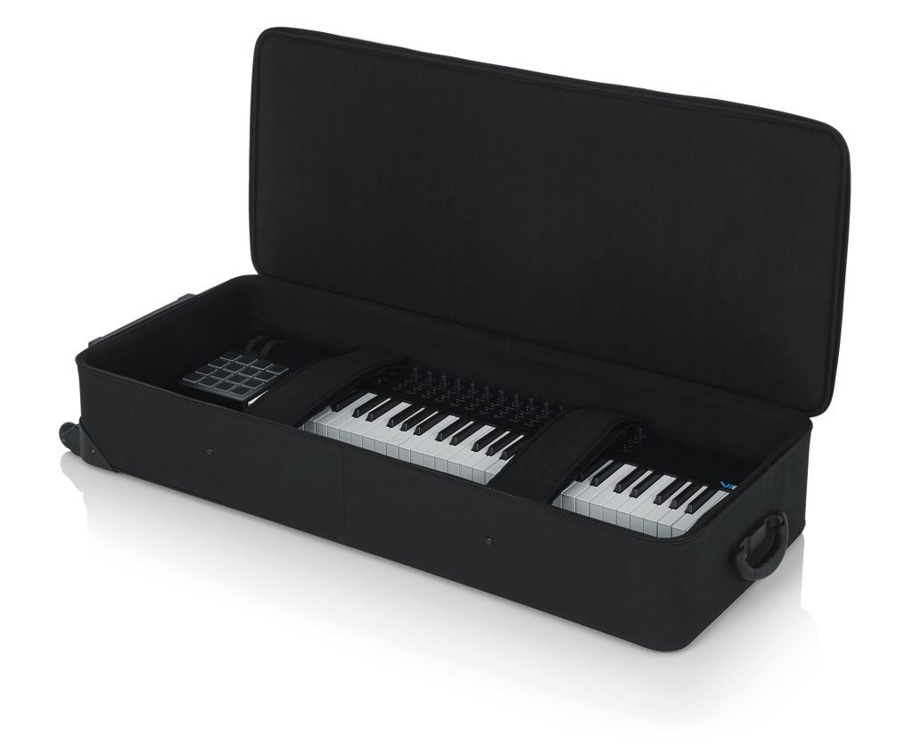 Gator Cases Lightweight Case with Wheels for 61 Note Keyboards Gator Cases Lightweight Case with Wheels for 61 Note Keyboards
