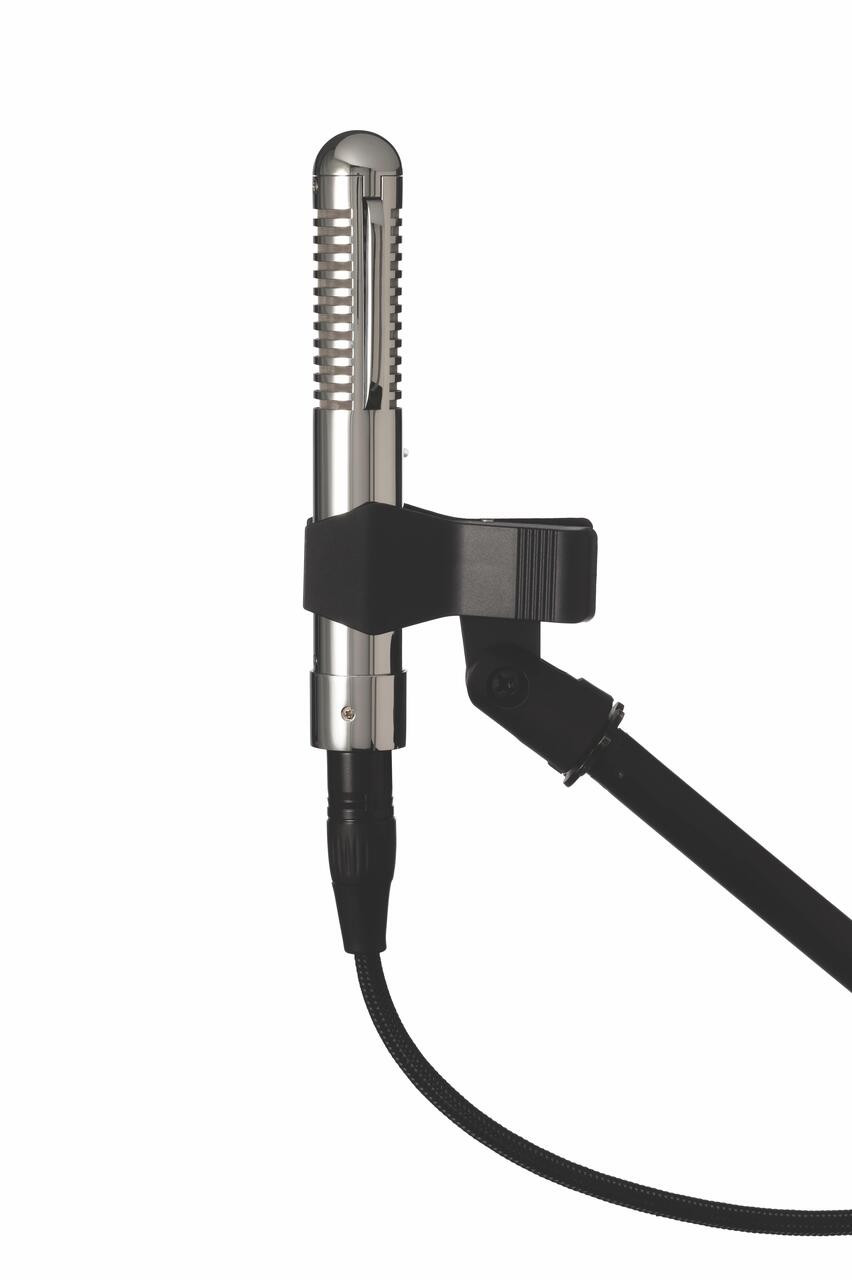 Warm Audio Fen-tone Instrument Ribbon Microphone With Selectable In-Line Preamp Warm Audio Fen-tone Instrument Ribbon Microphone With Selectable In-Line Preamp