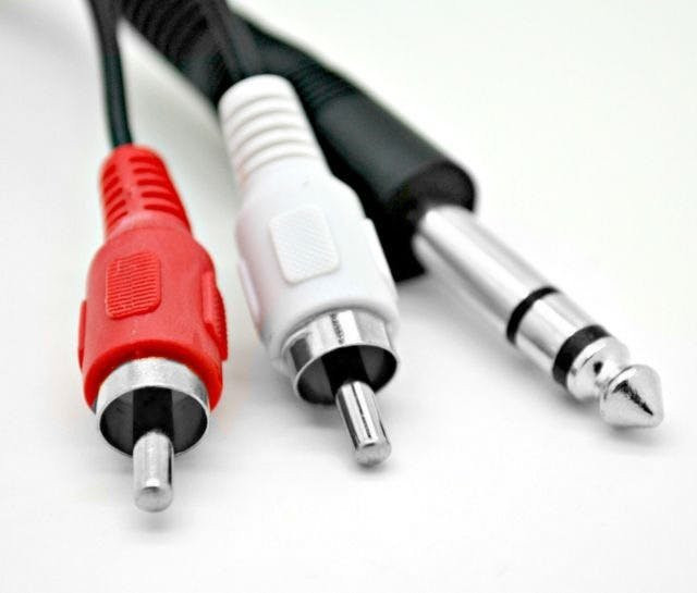 Andertons Pro Sound 6.3mm Stereo Jack Plug to 2 x Phono Plugs 1.2m Andertons Pro Sound 6.3mm Stereo Jack Plug to 2 x Phono Plugs 1.2m