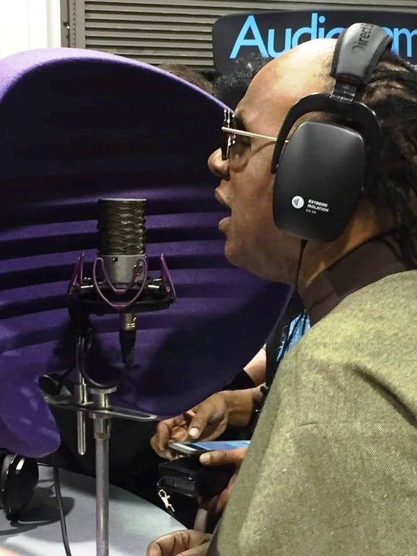 Aston Halo Reflection Filter & Portable Vocal Booth Aston Halo Reflection Filter & Portable Vocal Booth