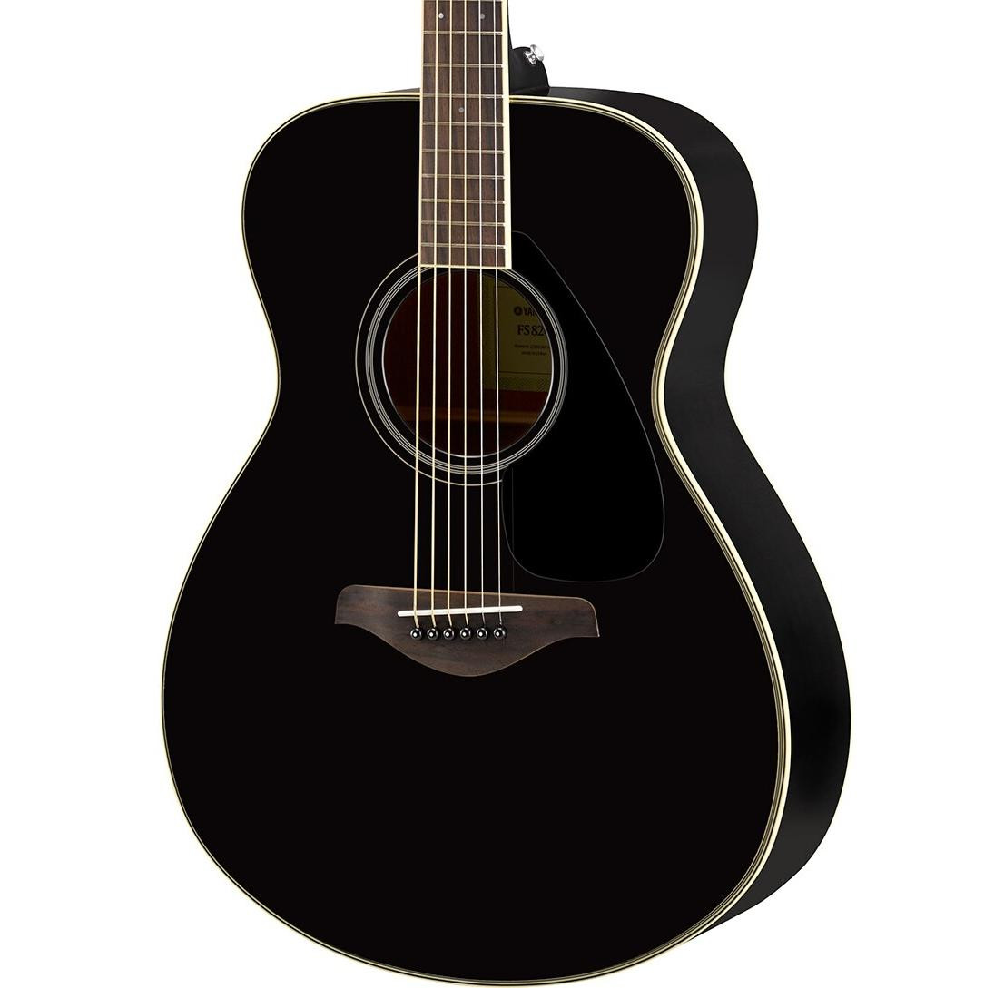 Yamaha FS820BL Acoustic Guitar in Black Yamaha FS820BL Acoustic Guitar in Black