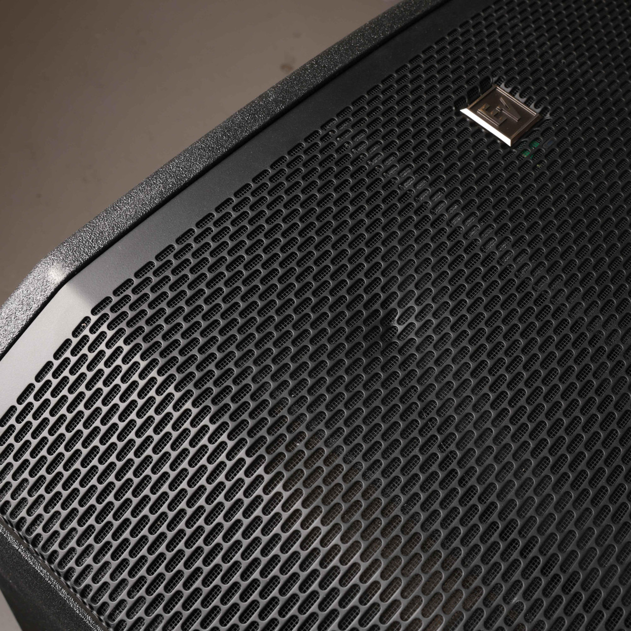 B Stock : Electro Voice ETX 18 SP 18 inch Powered PA Subwoofer - 003 B Stock : Electro Voice ETX 18 SP 18 inch Powered PA Subwoofer - 003