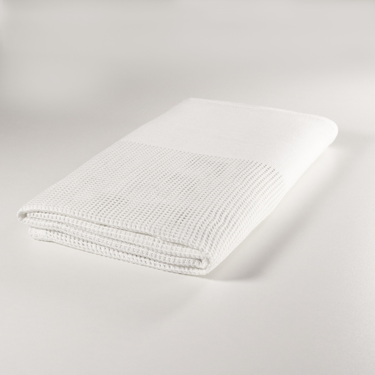 Flame Retardant Cellular Blanket BS7175