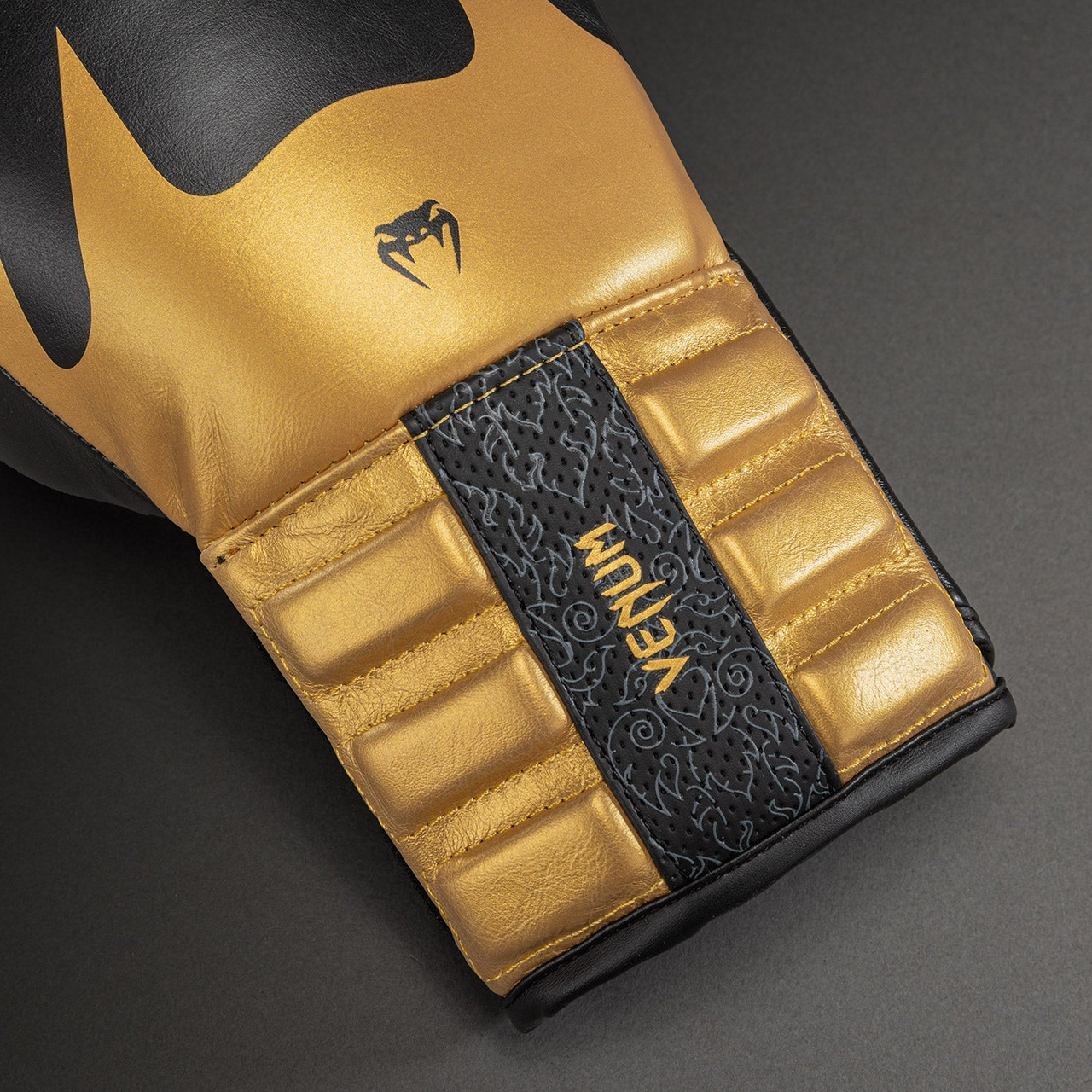 Venum Reverso Boxing Gloves – Black/Gold