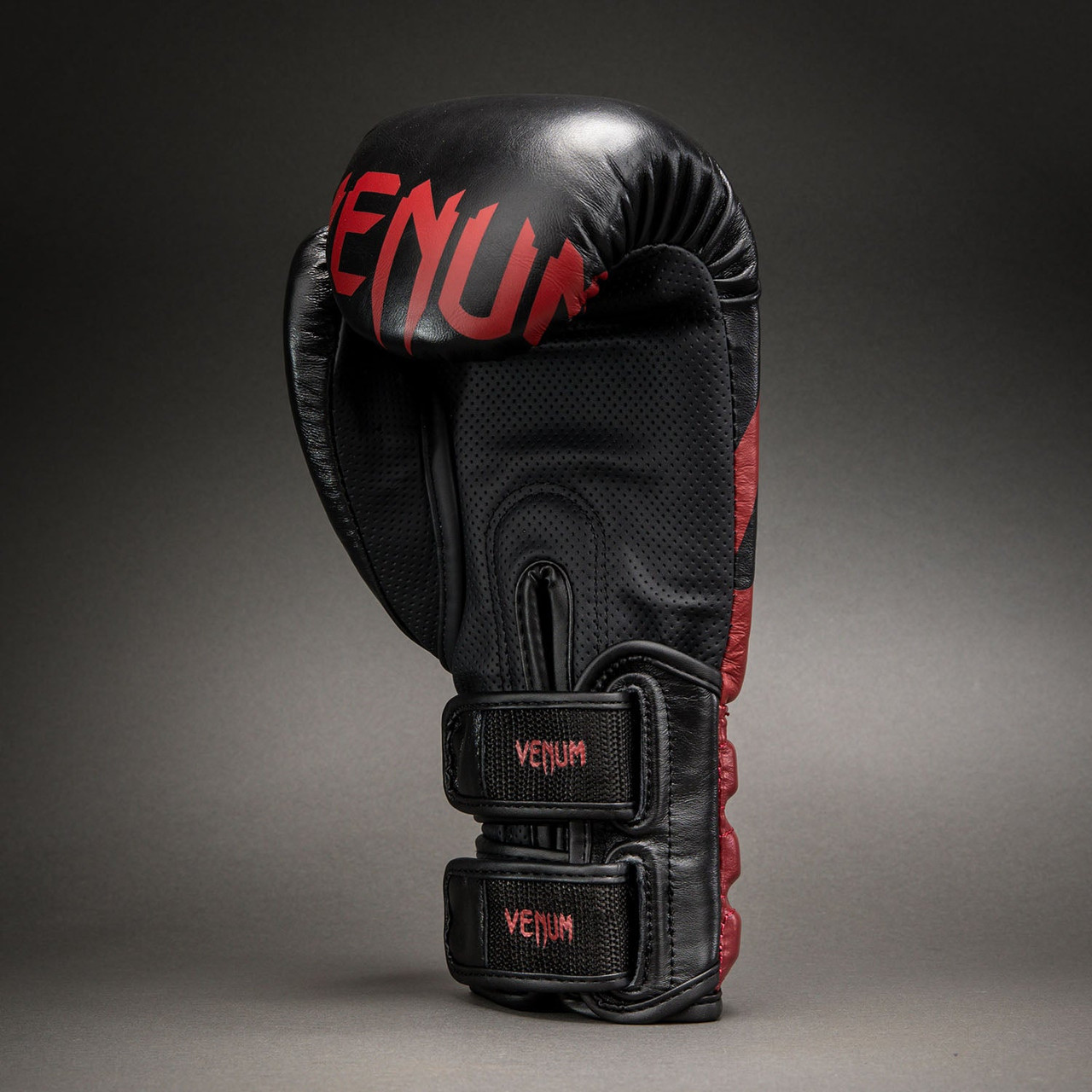 Venum Reverso Boxing Gloves – Black/Red