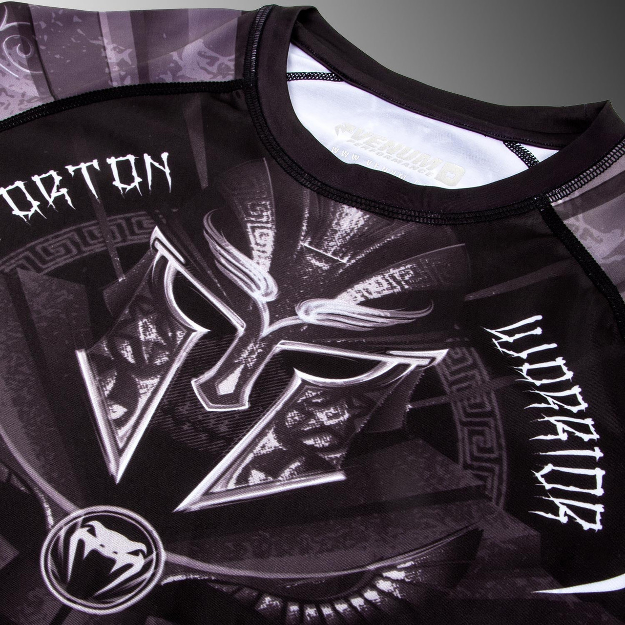 Venum Gladiator 3.0 Rashguard - Black/White - Short Sleeves