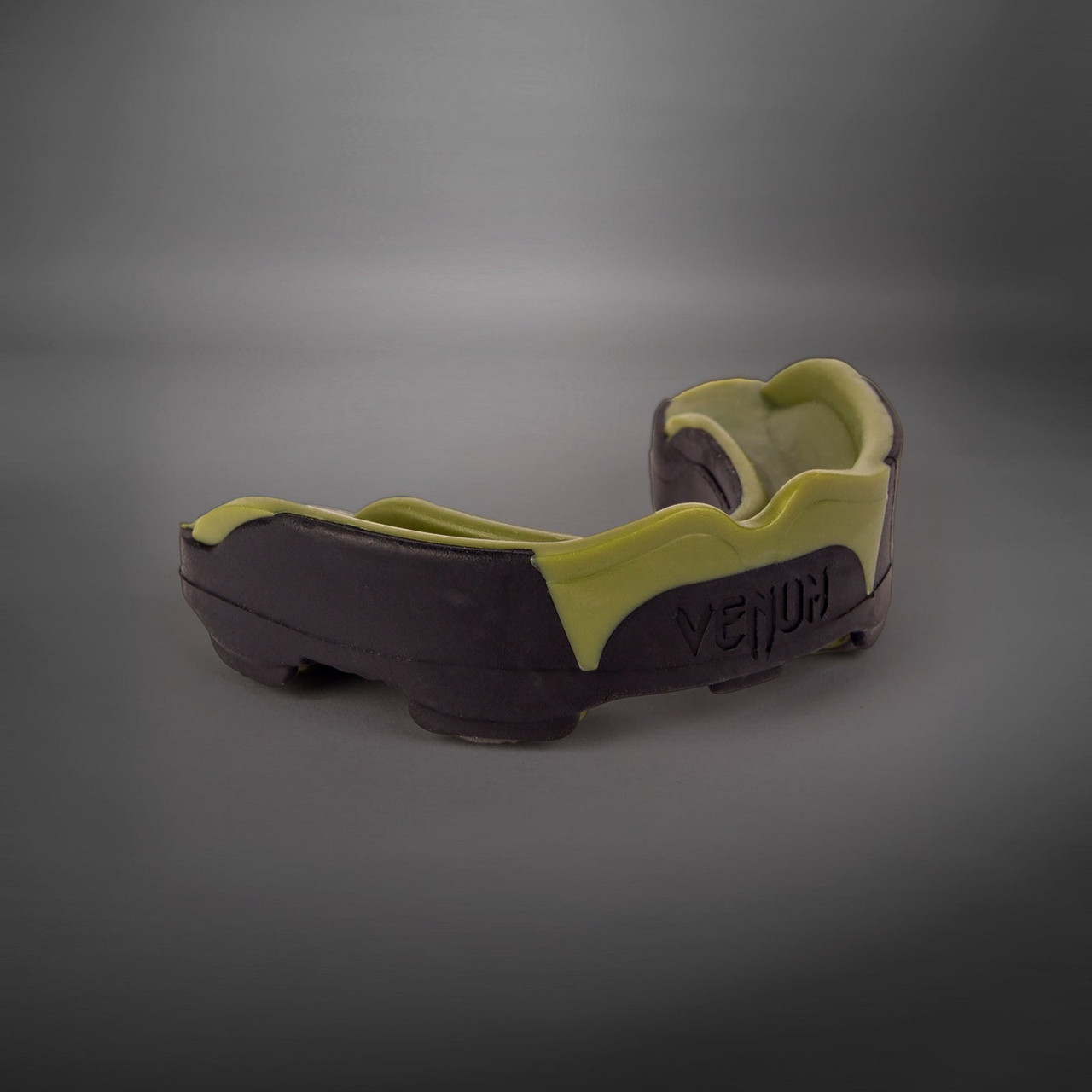 Venum Predator Mouthguard – Black/Kaki