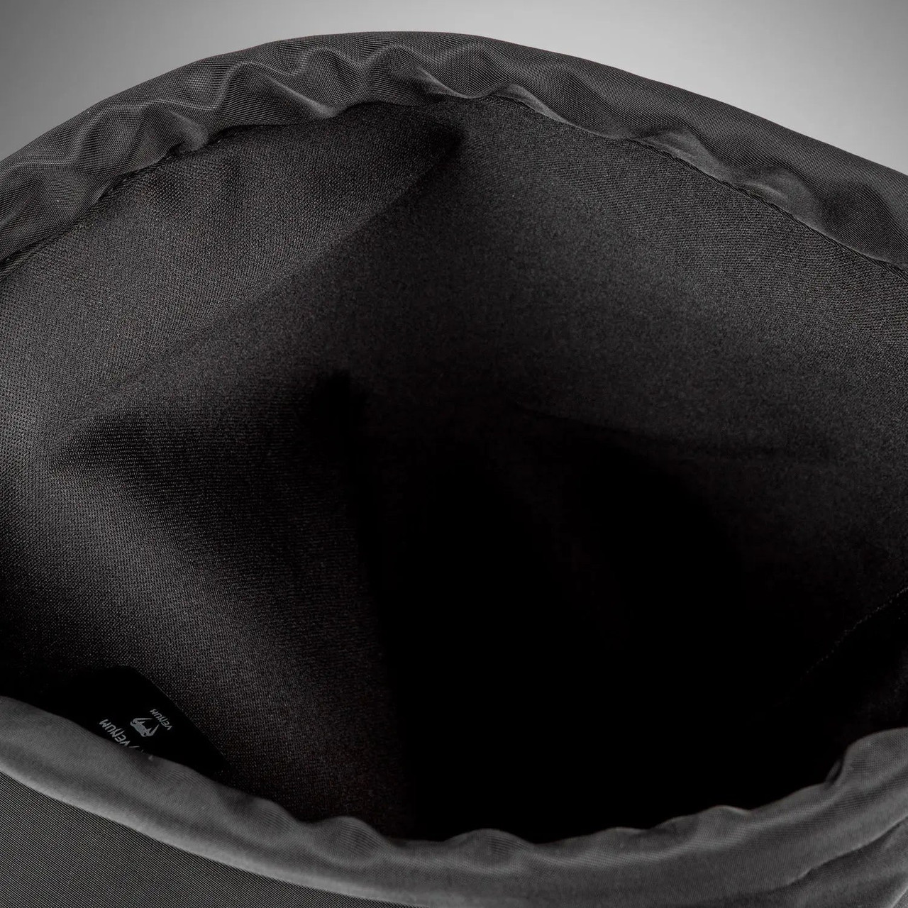 Venum Classic Drawstring Bag (20-25L) - Black/White