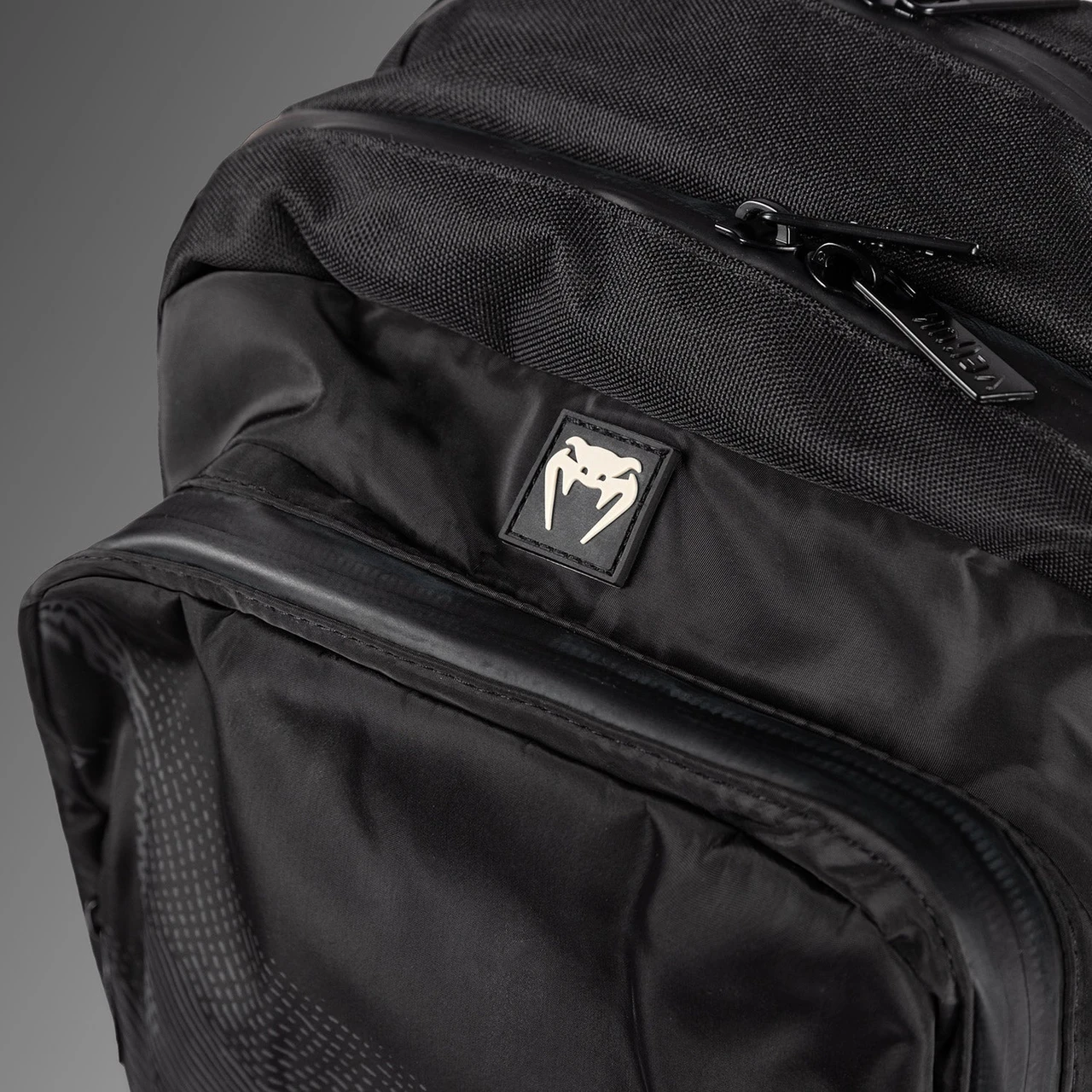 Venum Shockwave Backpack (20-25L)- Black