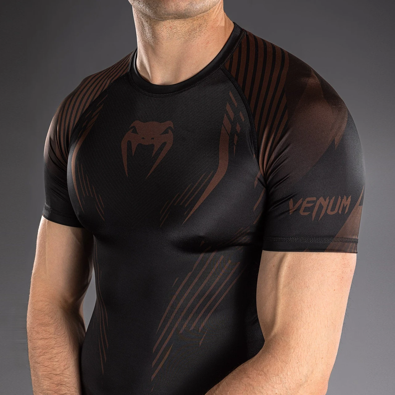 Venum No-Gi 6.0 Short Sleeve Rashguard - Black/Brown