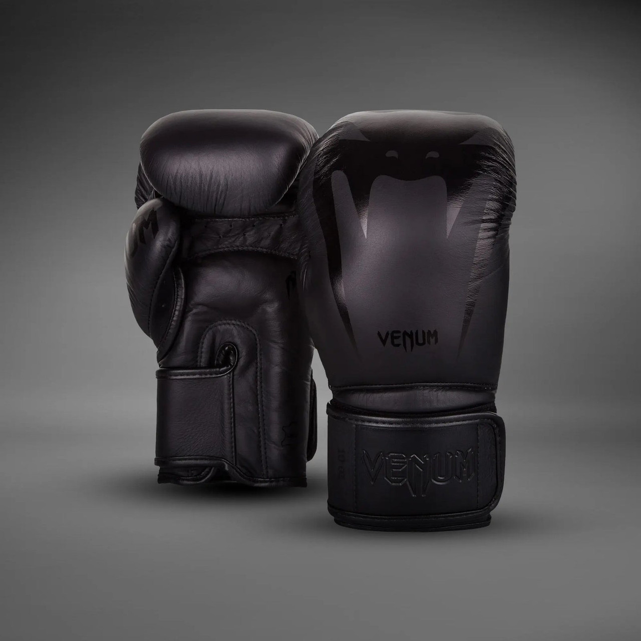 Venum Giant 3.0 Boxing Gloves - Nappa Leather - Black/Black