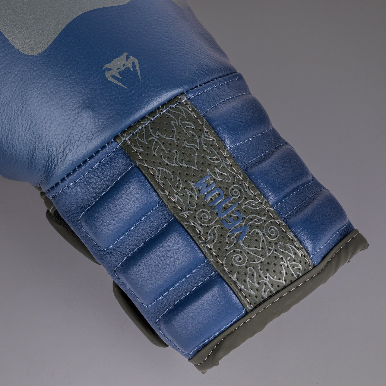 Venum Reverso Boxing Gloves - Storm Grey/Royal Blue