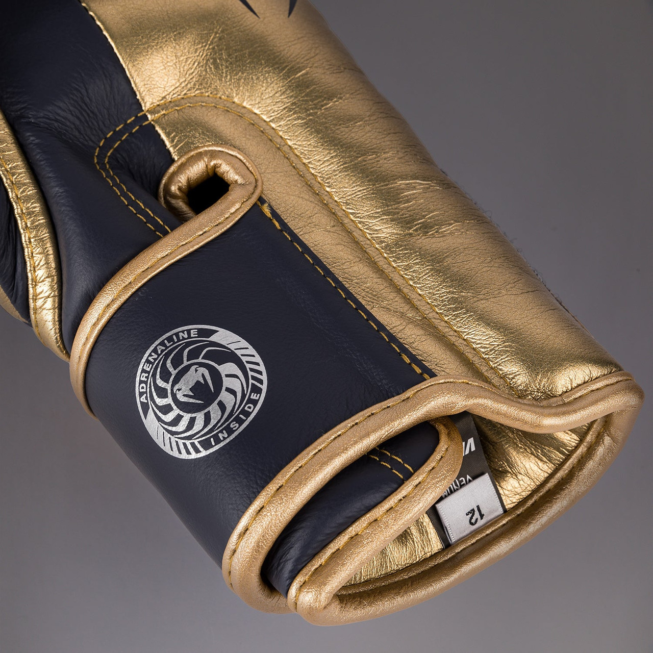 Venum Giant 3.0 Boxing gloves - Navy/Gold - Special Edition