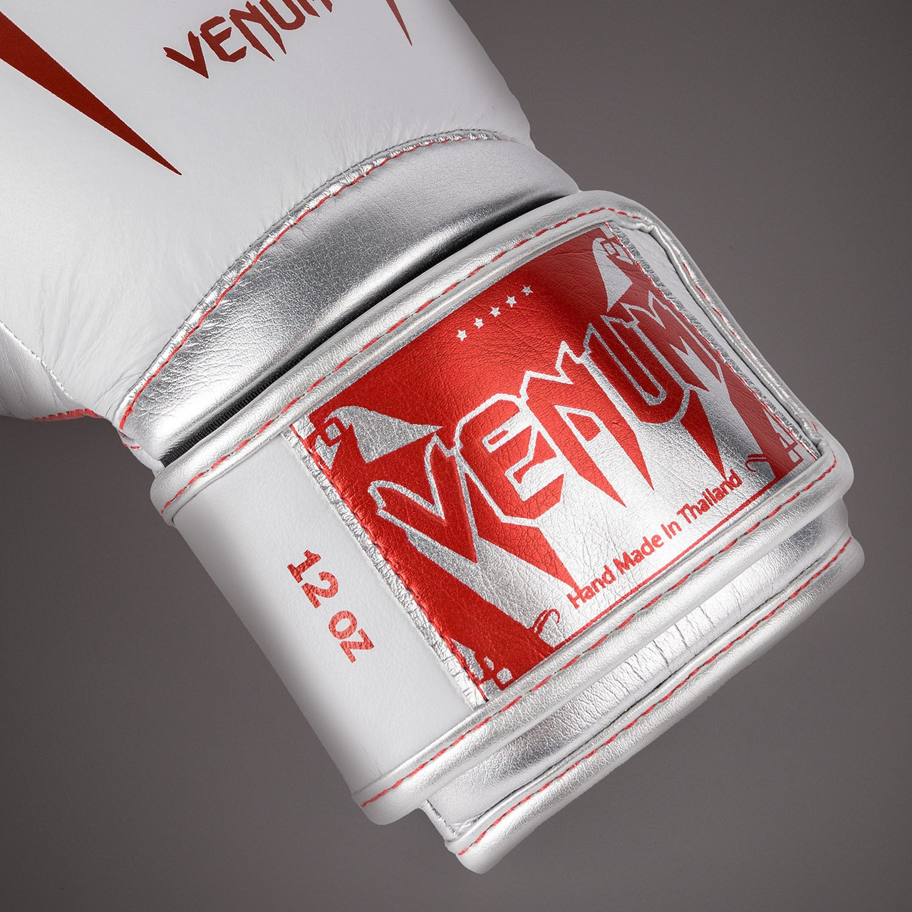 Venum Giant 3.0 Boxing gloves - Red/Silver - Special Edition