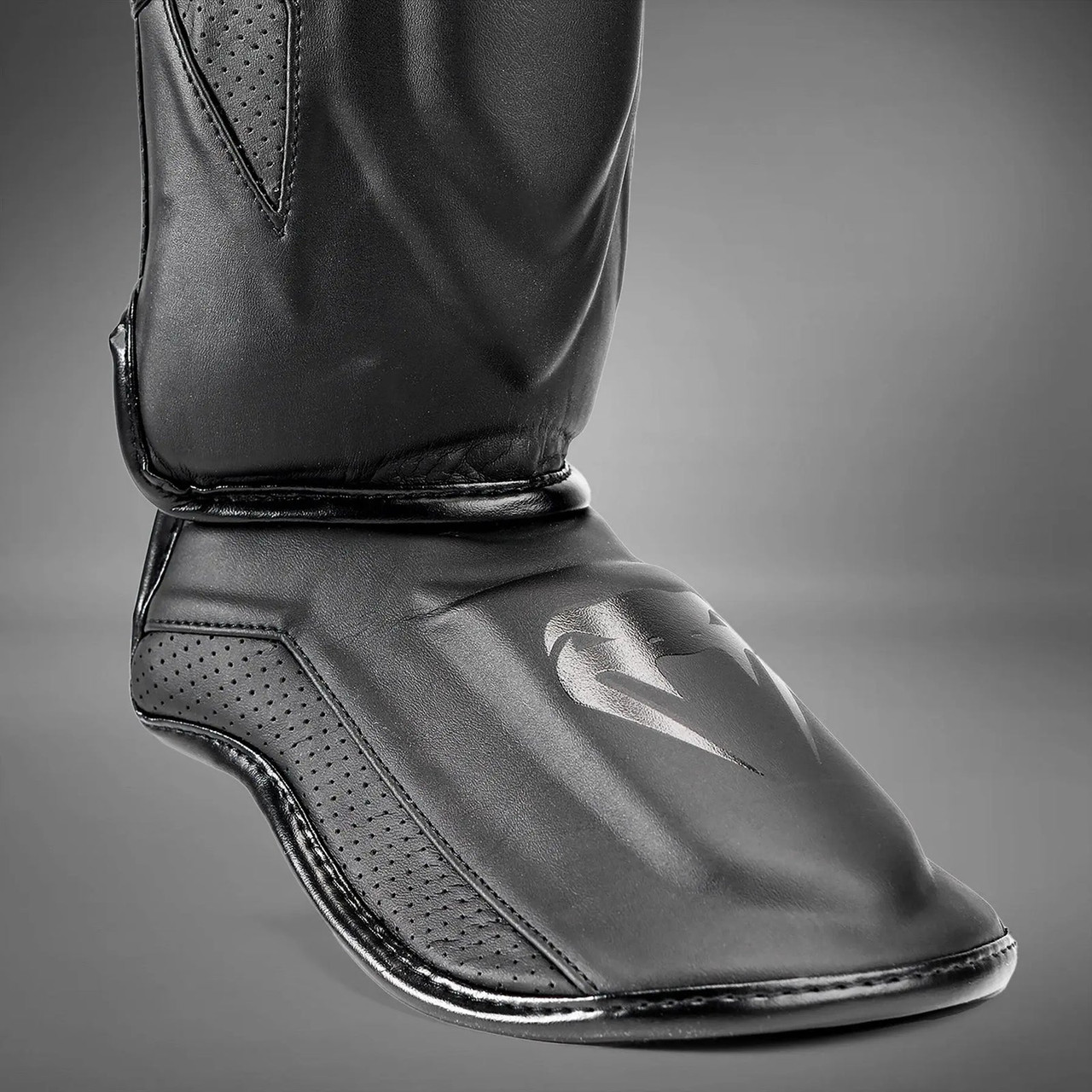Shin Guards Elite Evo Venum - Black/Black