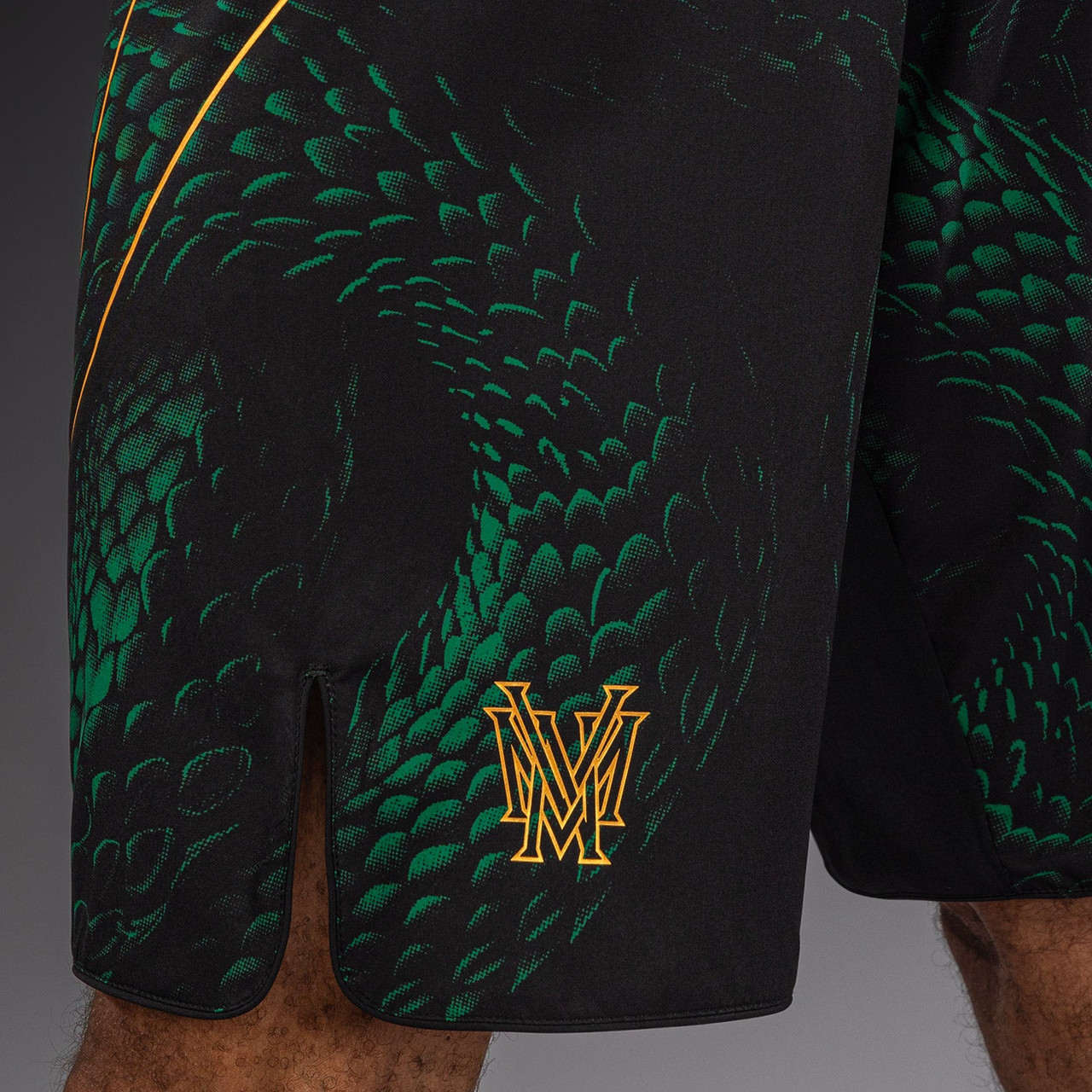 Venum Matupa Fightshorts - Black/Green/Gold