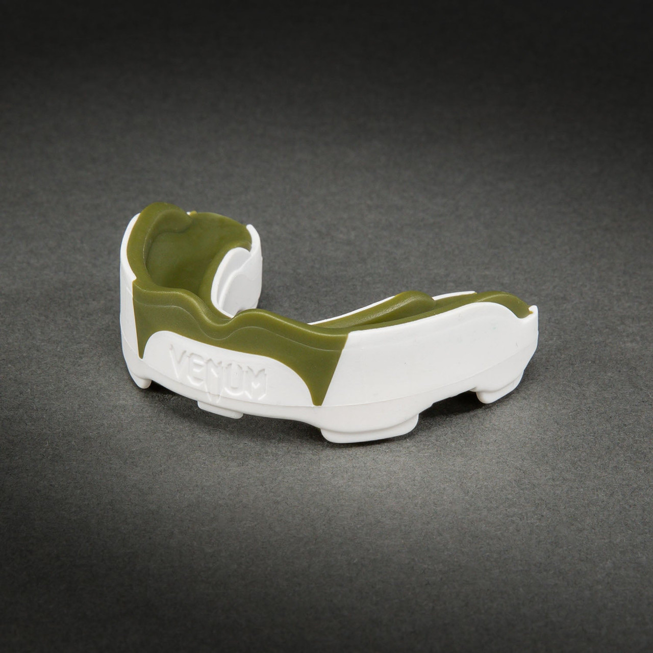 Venum Predator Mouthguard – White/Kaki