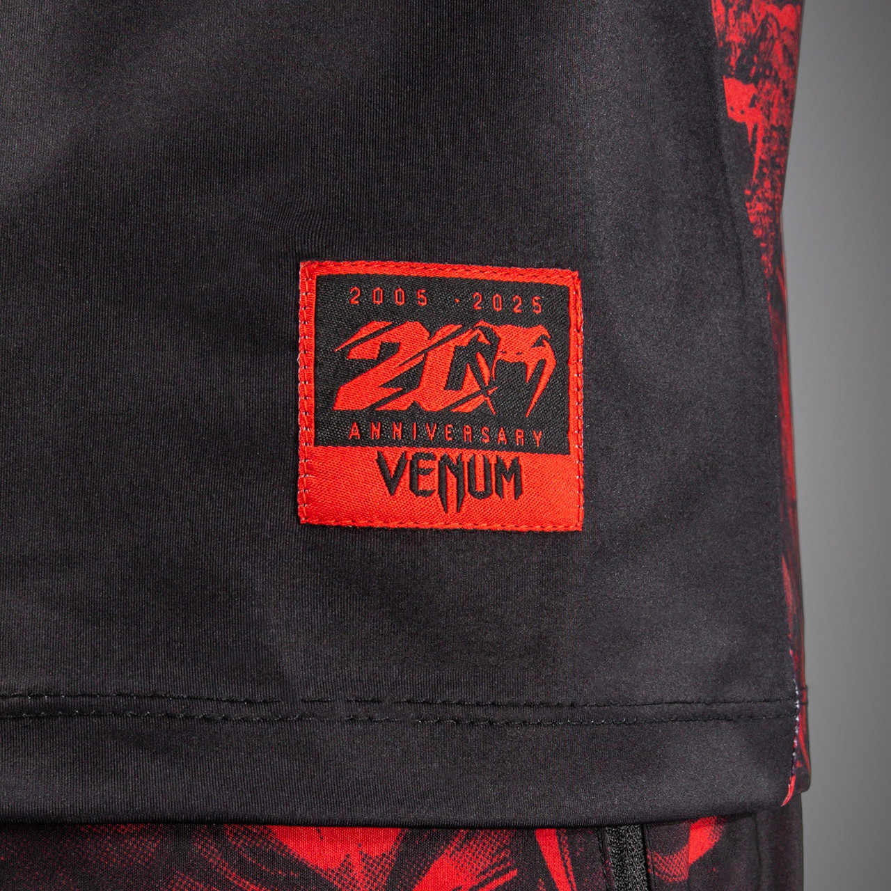 Venum 20th Anniversary Dry-Tech Shirt - Black/Red