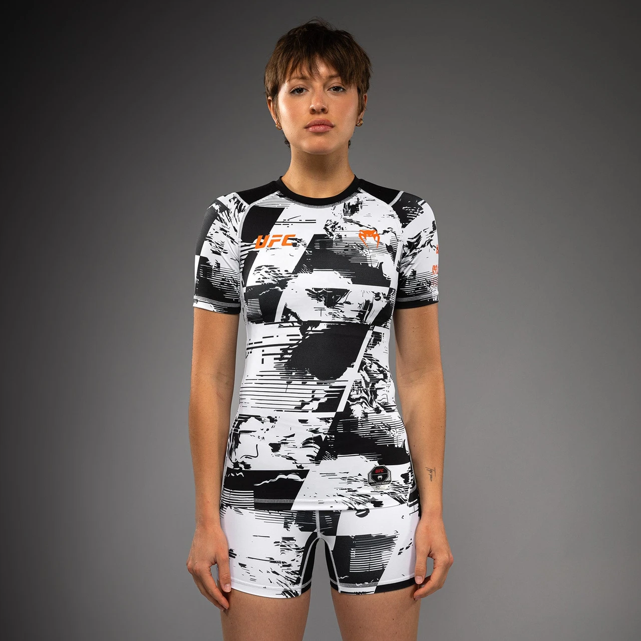 Women’s UFC Zenith by Venum White Authentic Fight Week Performance Short Sleeve Rashguard