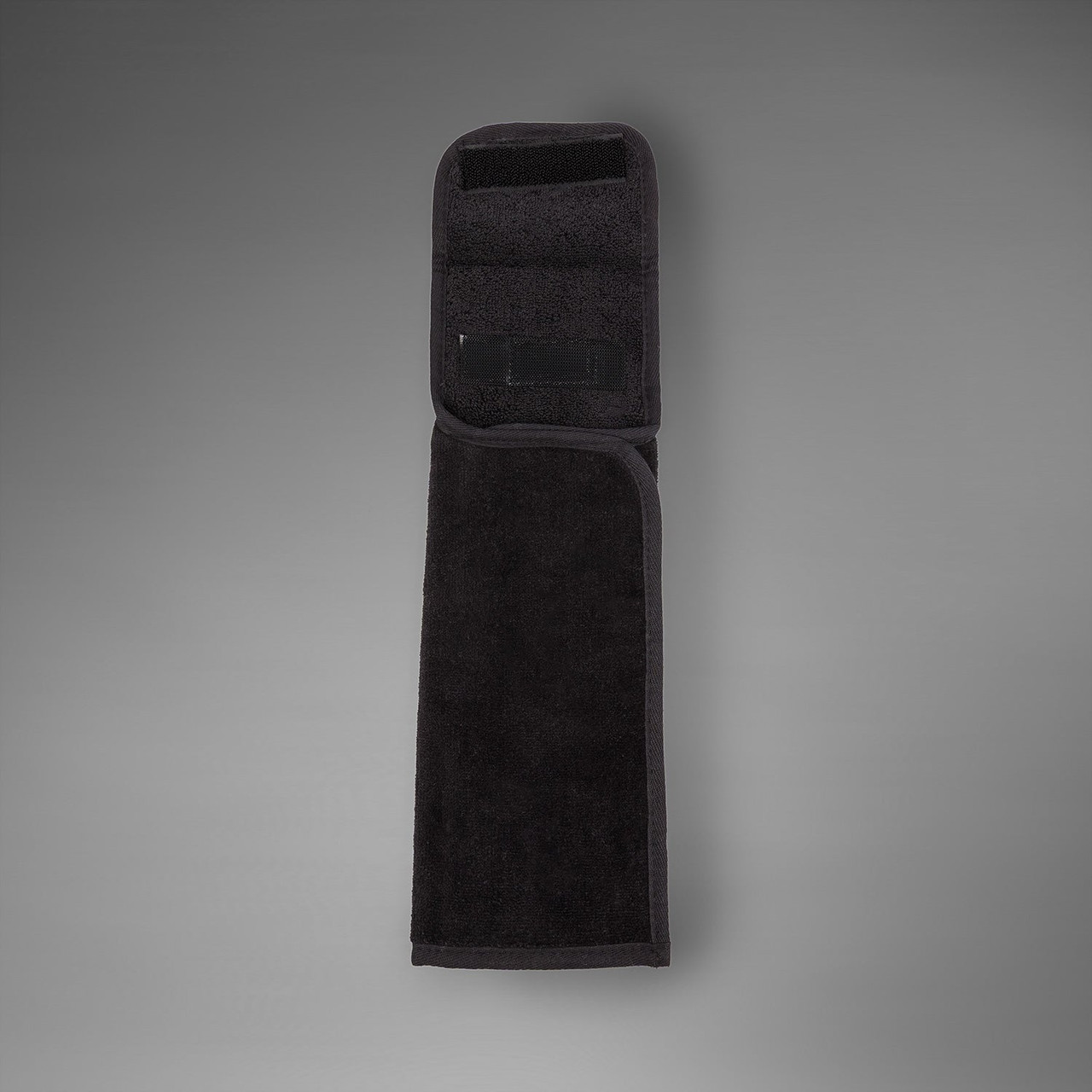 Venum Lineup Football Towel - Black/White