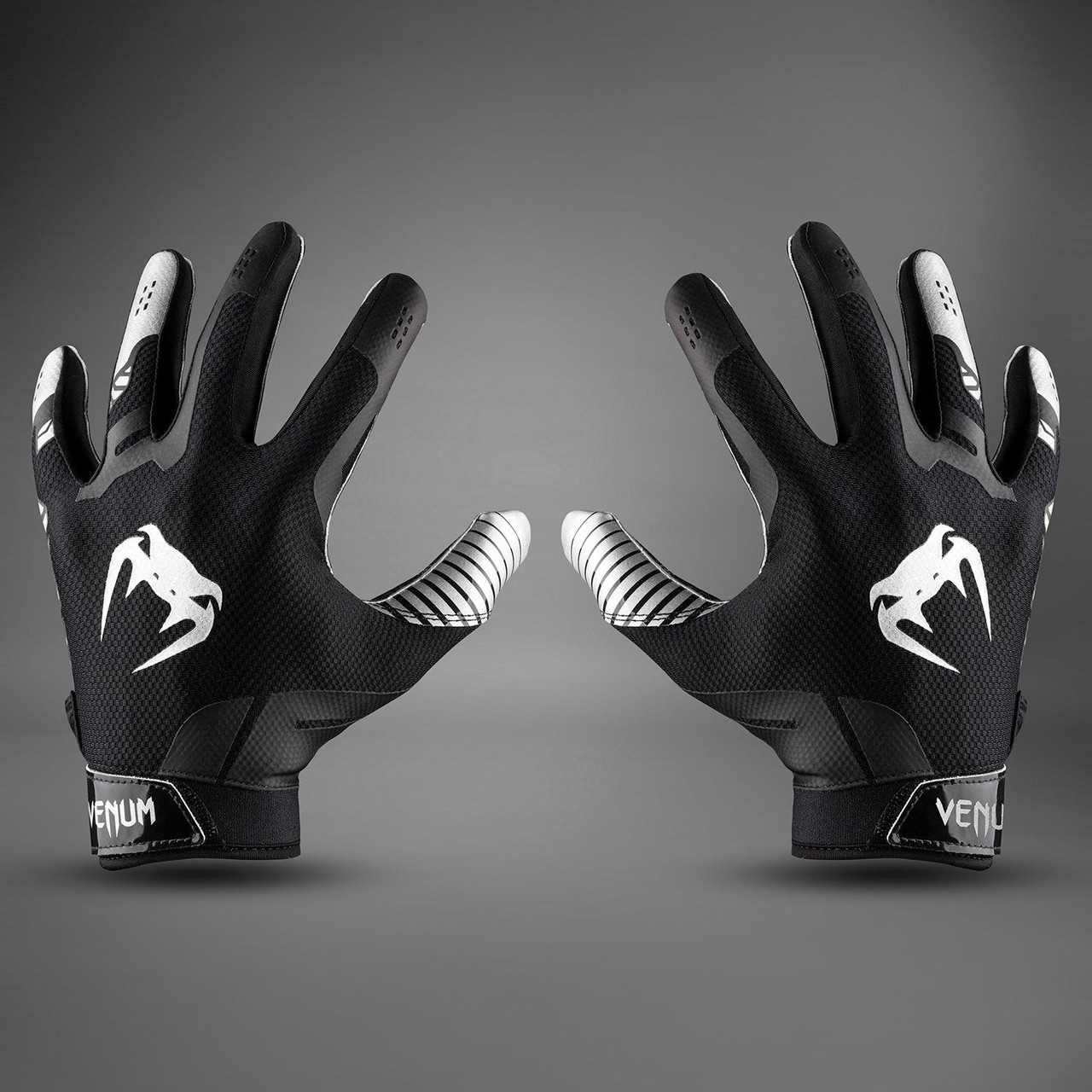 Venum Elite Football Gloves - Black/Silver