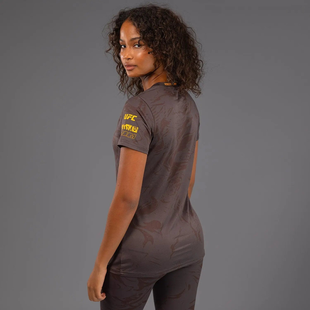 UFC Fusion by Venum Fight Week Women’s Dry-Tech T-Shirt - Earthen Brown