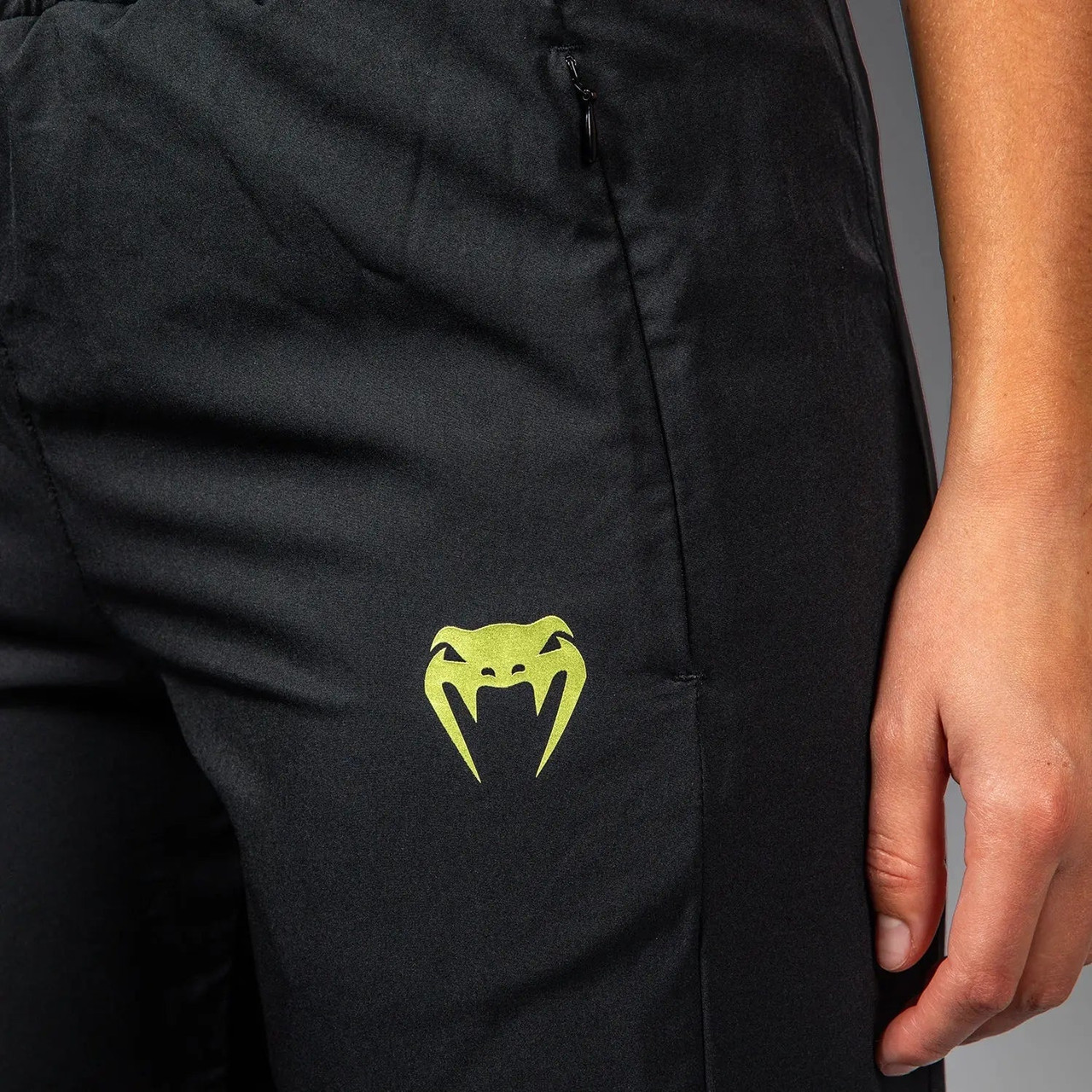 UFC Fusion by Venum Fight Week Women’s Straight Leg Pant - Champion