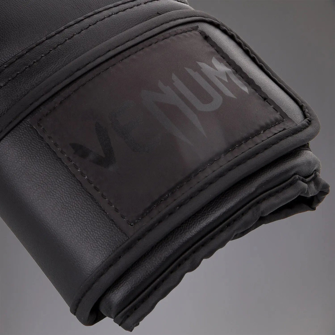 Venum Contender Boxing Gloves - Black/Black
