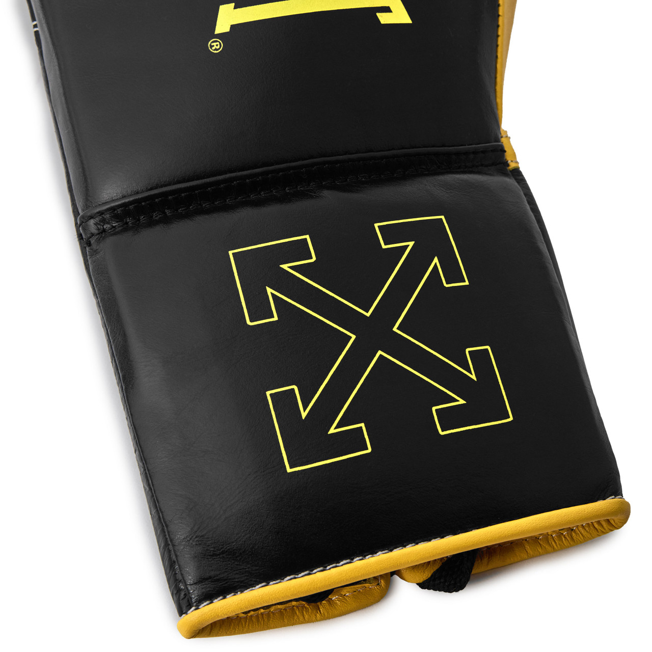Off-White™ c/o Everlast Graphic T Shirt and 16oz Glove Bundle - Ring