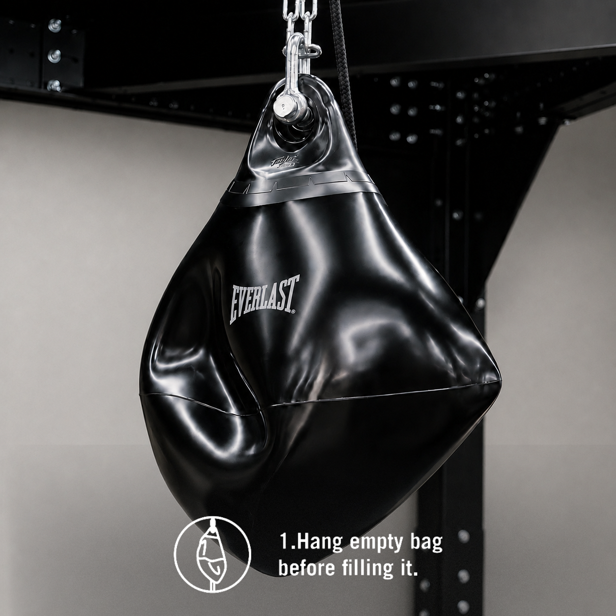 Everlast Elite Aqua Punching Bag - Black/Black
