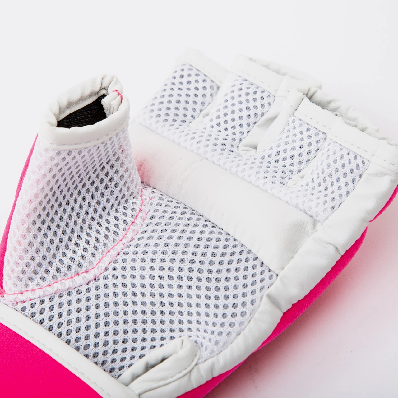Everlast Core Kickboxing Gloves - Pink