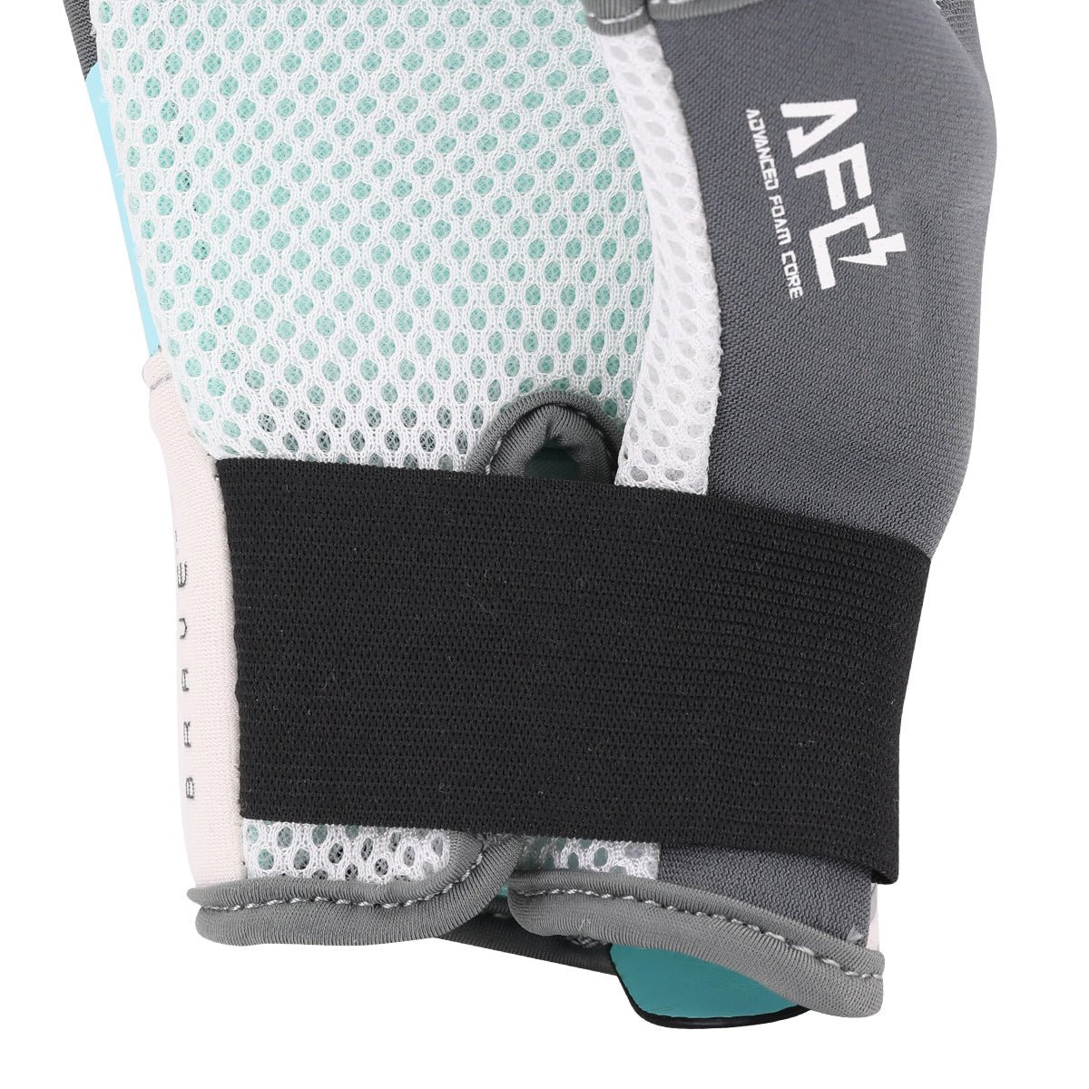 Century Brave Women's Neoprene Bag Gloves