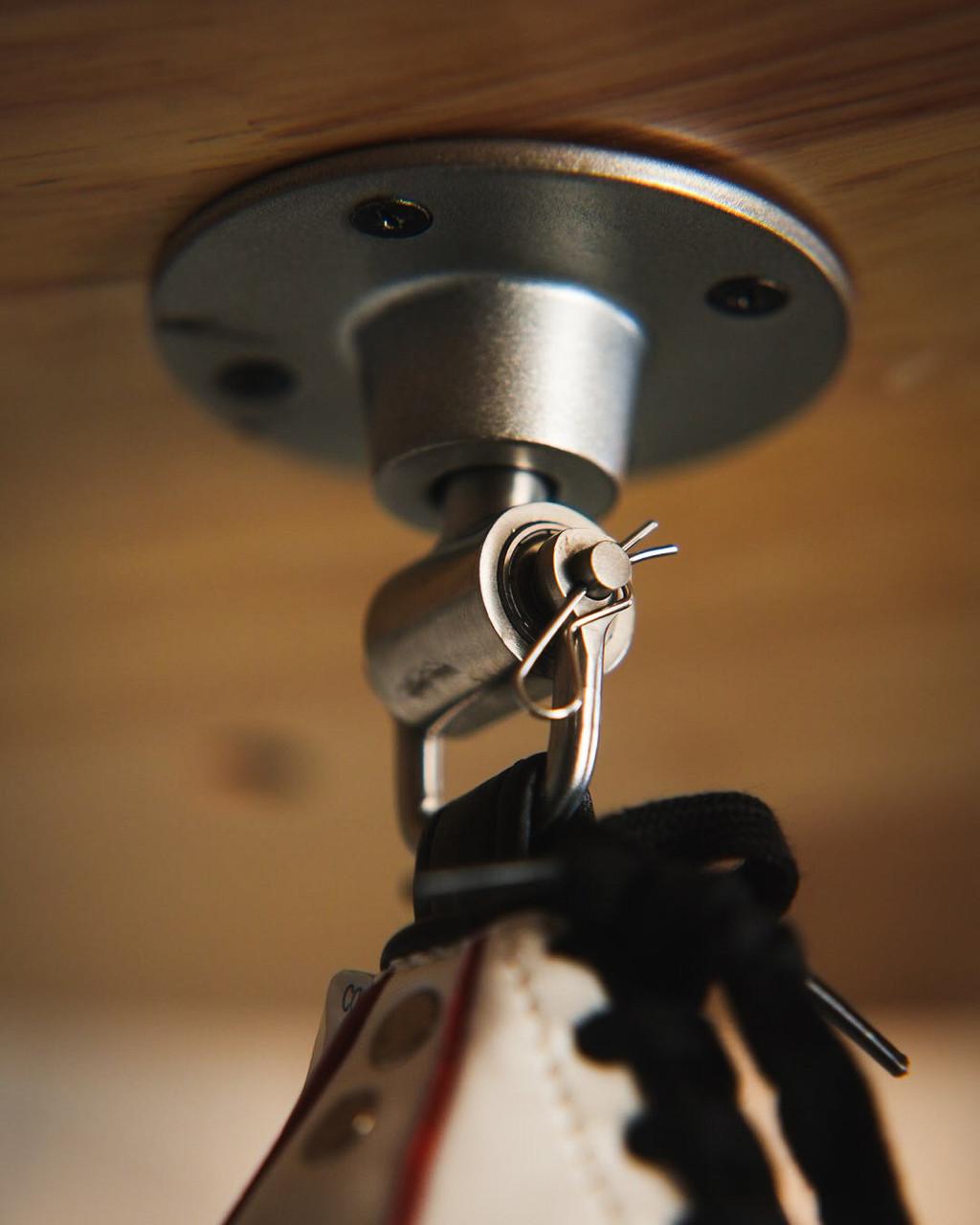 TITLE Boxing Lightning-Fast Super Swivel