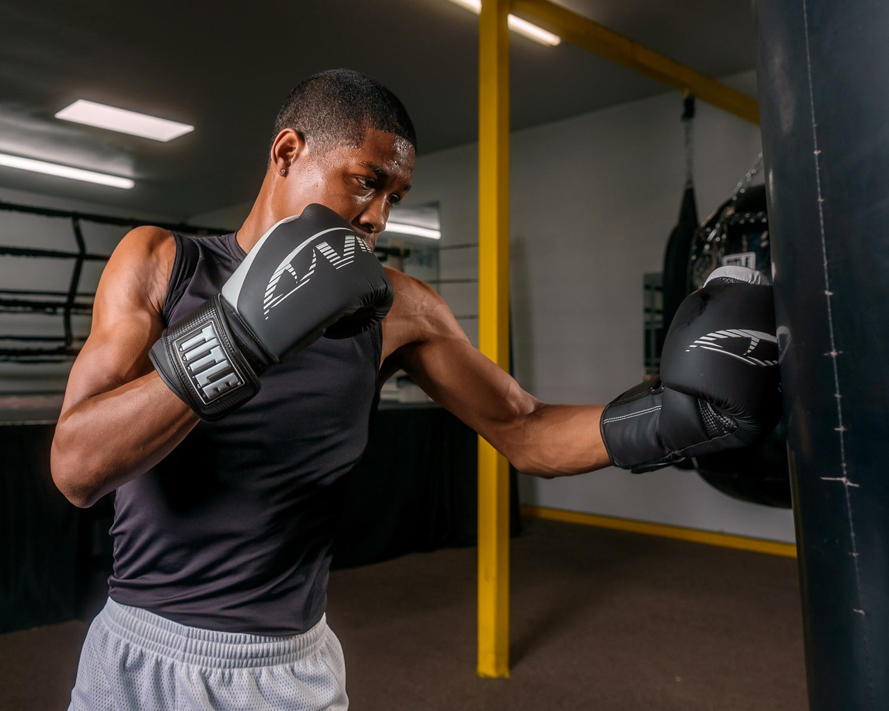 Viper by TITLE Boxing Strike Bag Boxing Gloves 2.0