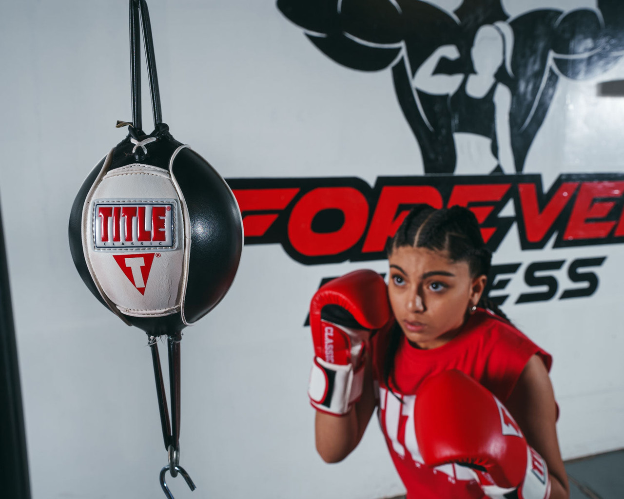 TITLE Classic Leather Super Bag Boxing Gloves 2.0