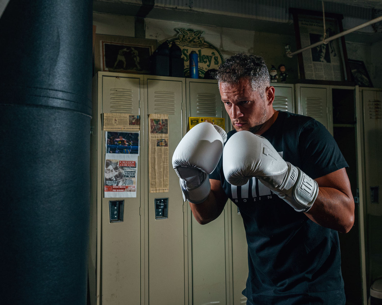 TITLE White Boxing Training Boxing Gloves 2.0