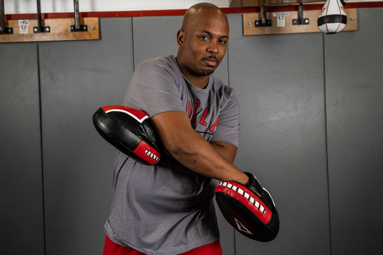 TITLE Boxing Air Vent Technology Punch Mitt