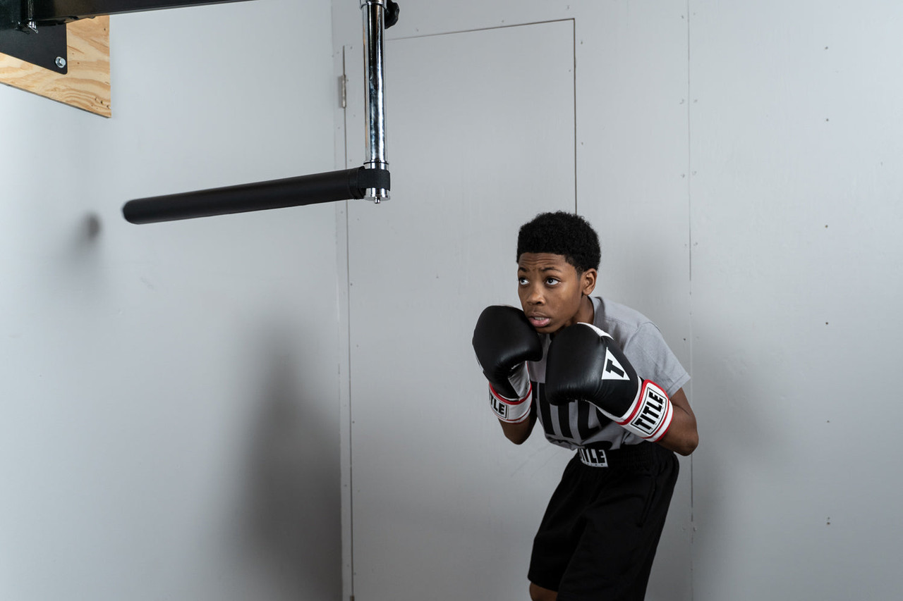 TITLE Boxing Gel World Bag Boxing Gloves