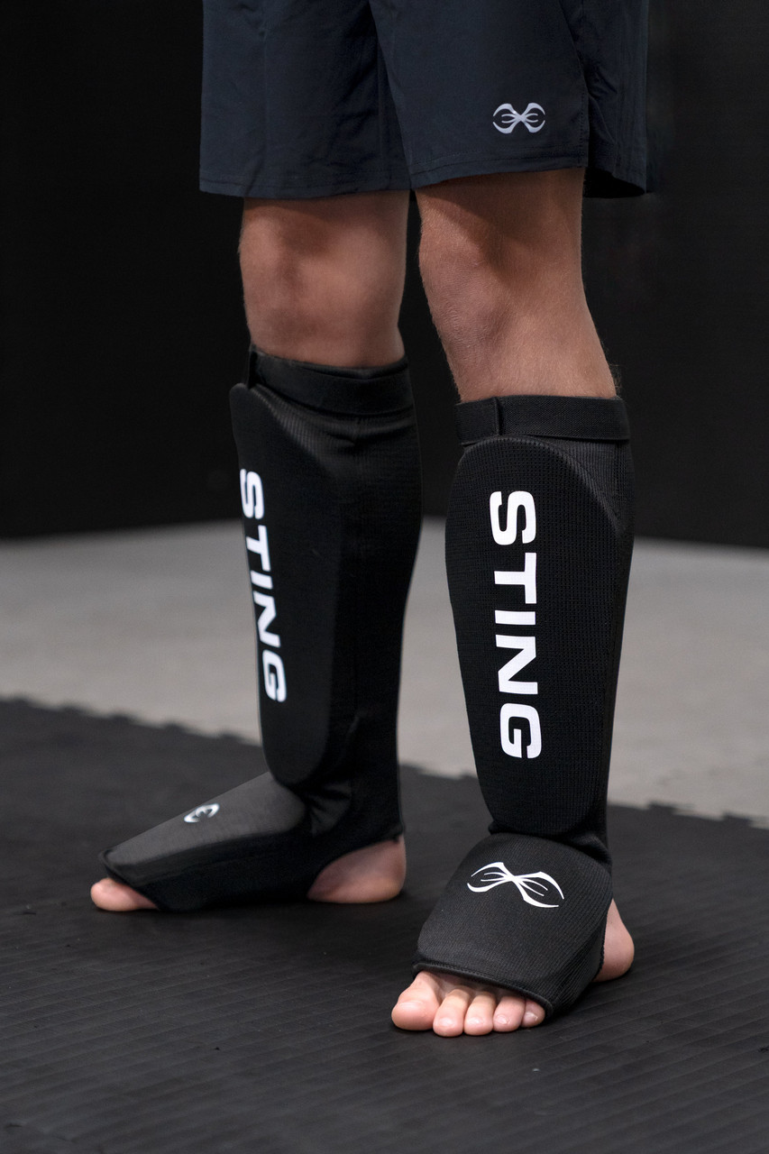 Sting Armalite Slip On Shin & Foot Protector - Black/White