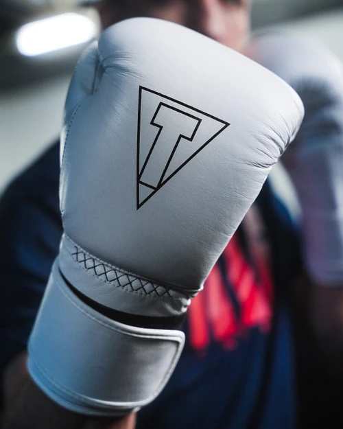 TITLE Boxing Momentum Pro Bag Gloves