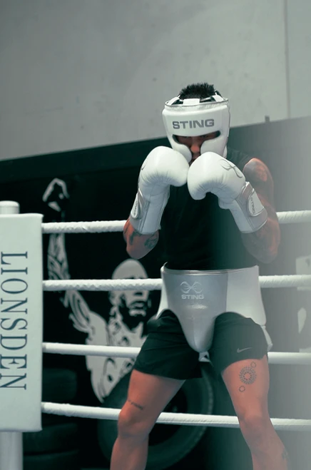 Sting Viper X Sparring Gloves - White/Silver