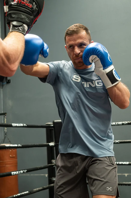 Sting Armapro Boxing Gloves - Blue/White