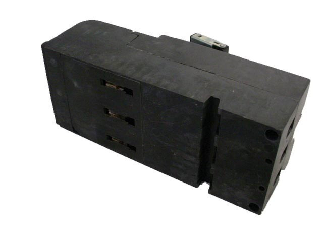 CUTLER HAMMER BJ3200 200A 240V 3P 10K NEW